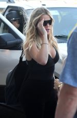 KHLOE KARDASHIAN Departing Costa Rica 01/30/2017