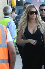 KHLOE KARDASHIAN Departing Costa Rica 01/30/2017