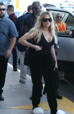 KHLOE KARDASHIAN Departing Costa Rica 01/30/2017