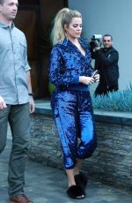 KHLOE KARDASHIAN Leaves a Studio in Los Angeles 01/12/2017