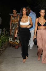 KIM and KOURTNEY KARDASHIAN Out for Dinner in Costa Rica 01/28/2017