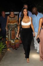 KIM and KOURTNEY KARDASHIAN Out for Dinner in Costa Rica 01/28/2017