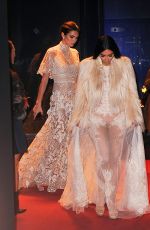 KIM KARDASHIAN and KENDALL JENNER Arrives on the Set of 