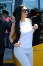 KIM KARDASHIAN Departing Costa Rica 01/30/2017