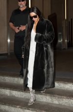 KIM KARDASHIAN Heading to a Meeting in New York 01/17/2017