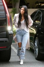 KOURTNEY KARDASHIAN Arrives at an Art Class in Los Angeles 01/03/2017