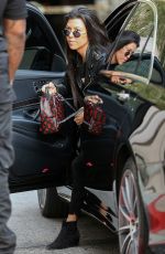 KOURTNEY KARDASHIAN Arrives at Her Son Art Class in Calabasas 01/17/2017
