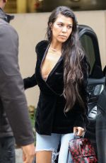 KOURTNEY KARDASHIAN Out and About in Calabasas 01/10/2017