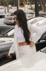 KOURTNEY KARDASHIAN Out for Lunch in Agoura Hills 01/18/2017