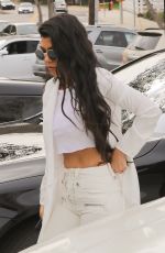 KOURTNEY KARDASHIAN Out for Lunch in Agoura Hills 01/18/2017