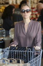 KRISTIN CAVALLARI Out Shopping in Los Angeles 01/17/2017