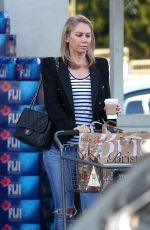 KYM JOHNSON Leaves Bristol Farms in Beverly Hills 01/17/2017