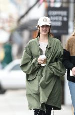 LANA DEL REY Shopping with Her Friends in Los Angeles 01/23/2017