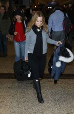 LESLIE MANN Arrives in Salt Lake City 01/19/2017