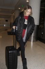 MARGOT ROBBIE at LAX Airport in Los Angeles 01/10/2017