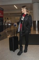 MARGOT ROBBIE at LAX Airport in Los Angeles 01/10/2017