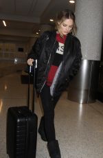 MARGOT ROBBIE at LAX Airport in Los Angeles 01/10/2017