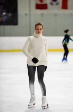 MARGOT ROBBIE Skating in Los Angeles After Secret Wedding Ceremony in Australia 01/02/2017