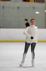 MARGOT ROBBIE Skating in Los Angeles After Secret Wedding Ceremony in Australia 01/02/2017