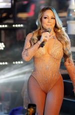 MARIAH CAREY Performs at New Yer