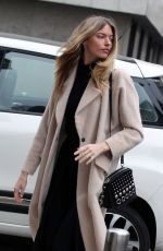 MARTHA HUNT Out and About in Milan 01/12/2017