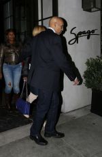 MARY J. BLINGE Out for Dinner in Beverly Hills 01/26/2017