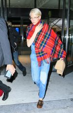MICHELLE WILLIAMS at JFK Airport in New York 01/09/2017