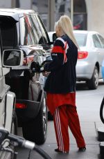 PIA MIA PEREZ at a Gas Station in West Hollywood 01/03/2017