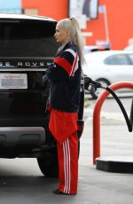 PIA MIA PEREZ at a Gas Station in West Hollywood 01/03/2017