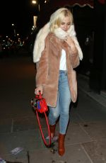 PIXIE LOTT Arrives at Jojo