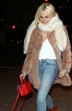 PIXIE LOTT Arrives at Jojo