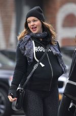 Pregnant AMBER TAMBLYN Out and About in New York 01/11/2017