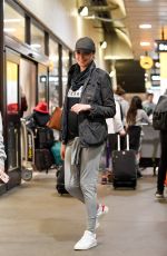 Pregnant GAL GADOT at Los Angeles Inernational Airport 01/06/2017