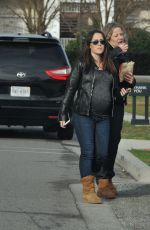 Pregnant JENELLE EVANS Out and About in Wilmington 01/04/2017