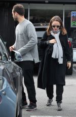 Pregnant NATALIE PORTMAN and Benjamin Millepied Out for Lunch in Los Angeles 01/03/2017