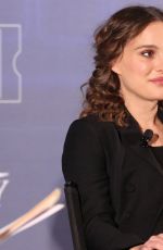 Pregnant NATALIE PORTMAN at 