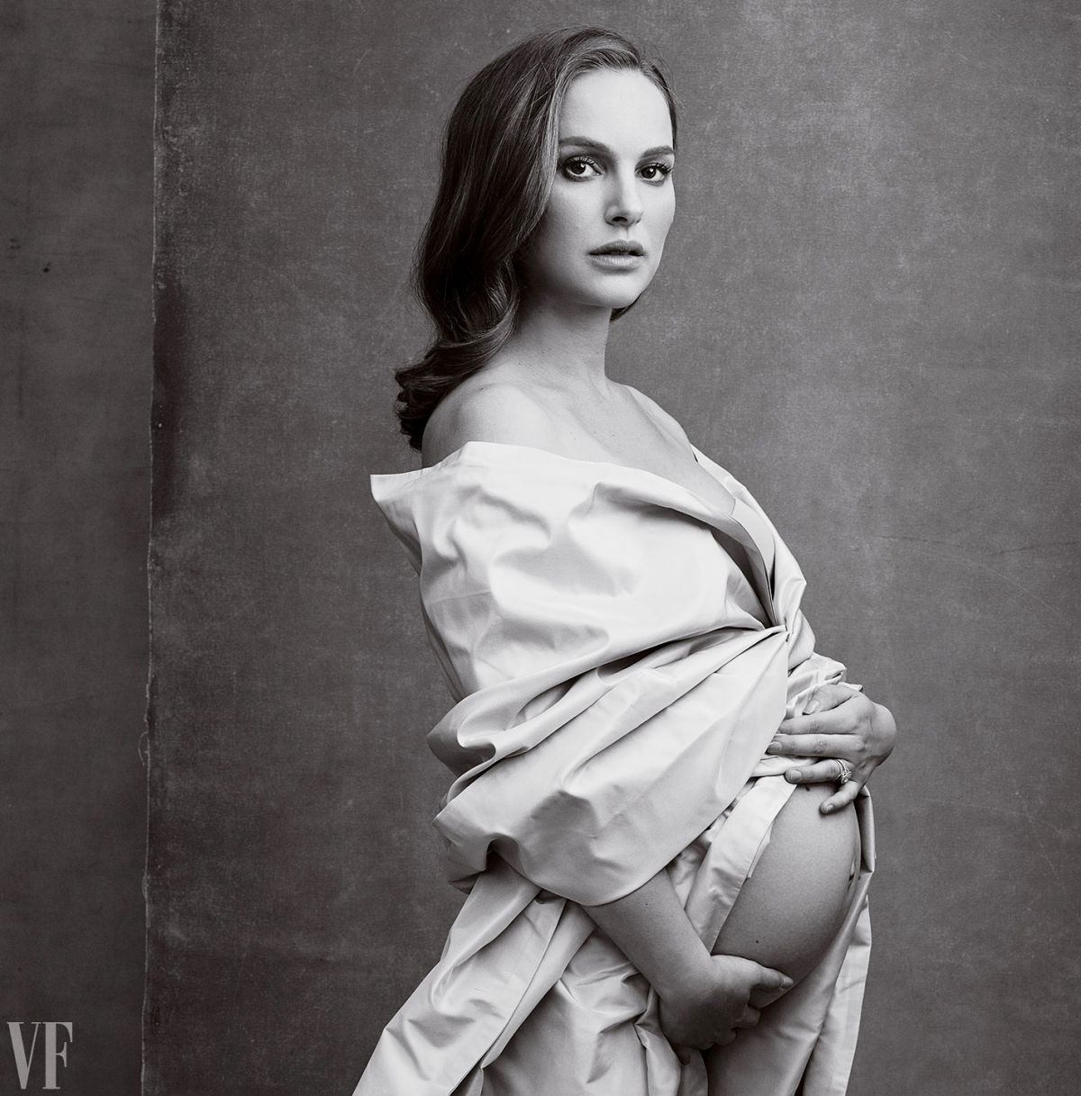 Pregnant NATALIE PORTMAN for Vanity Fair Magazine, Januay 2017 Pregnant NATALIE PORTMAN for Vanity Fair Magazine, Januay 2017