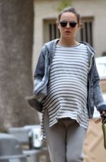 Pregnant NATALIE PORTMAN Out Hikinig in Los Feliz 01/02/2017