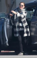 Pregnant NATALIE PORTMAN Out in Los Angeles 01/14/2017
