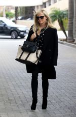 REESE WITHERSPOON Arrives at Her Office in Beverly Hills 01/04/2017