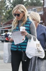 REESE WITHERSPOON Out in West Hollywood 01/16/2017
