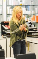 REESE WITHERSPOON Out Shopping in Brentwood 01/28/2017