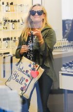 REESE WITHERSPOON Out Shopping in Brentwood 01/28/2017