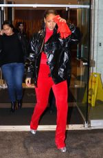 RIHANNA Leaves a Dentist