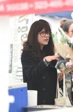SELMA BLAIR Shopping at Farmers Market in Los Angeles 01/15/2017