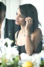 SHANINA SHAIK Out for Lunch in Melbourne 01/13/2017