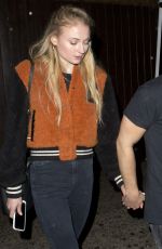 SOPHIE TURNER and Joe Jonas Leavs a Jonas Brothers