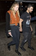 SOPHIE TURNER and Joe Jonas Leavs a Jonas Brothers