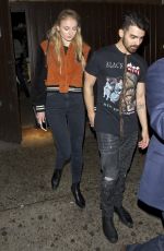 SOPHIE TURNER and Joe Jonas Leavs a Jonas Brothers