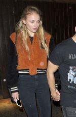 SOPHIE TURNER and Joe Jonas Leavs a Jonas Brothers